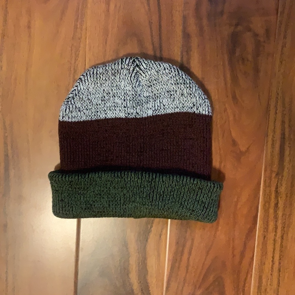 Toque - Picture 2 of 2